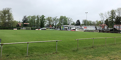 Фалькензее Sportplatz Leistikowstraße