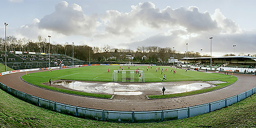Шварц-Вайсс Эс Stadion Uhlenkrug Шварц-Вайсс Эс Stadion Uhlenkrug