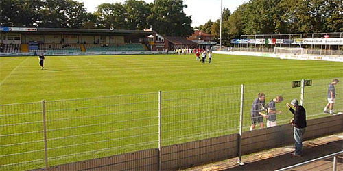 Айнтрахт Н Edmund-Plambeck-Stadion