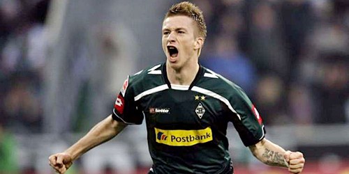 ����� ����