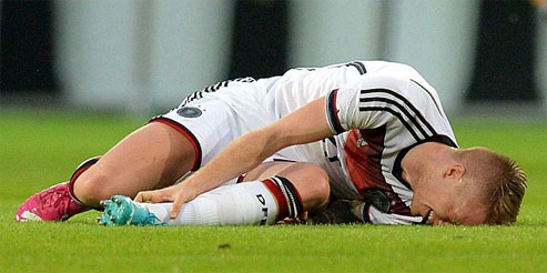 ����� ����